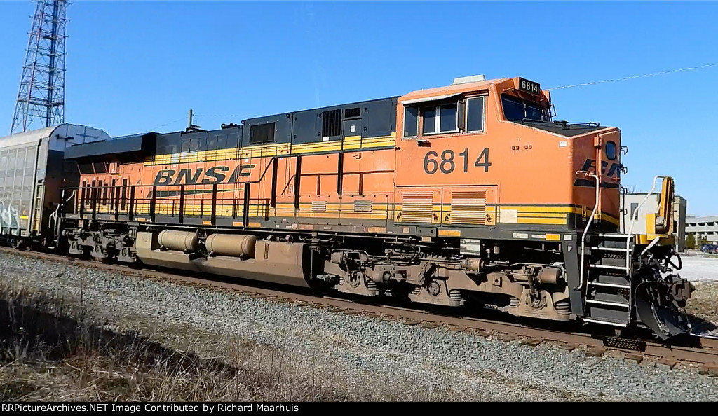 BNSF 5814